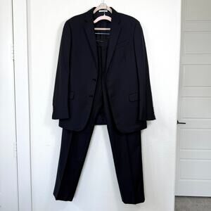 ARMANI COLLEZIONI G Line Navy Textured Two-Piece Wool Suit Size 40 (US 40R)